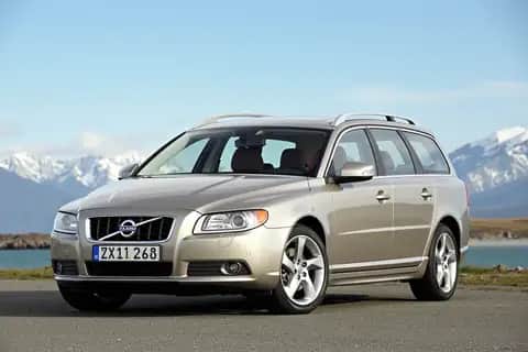 VOLVO V70 III D4