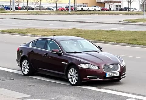 JAGUAR XJ 5.0 V8