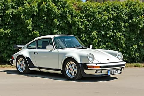 PORSCHE 911 3.3 SC Turbo