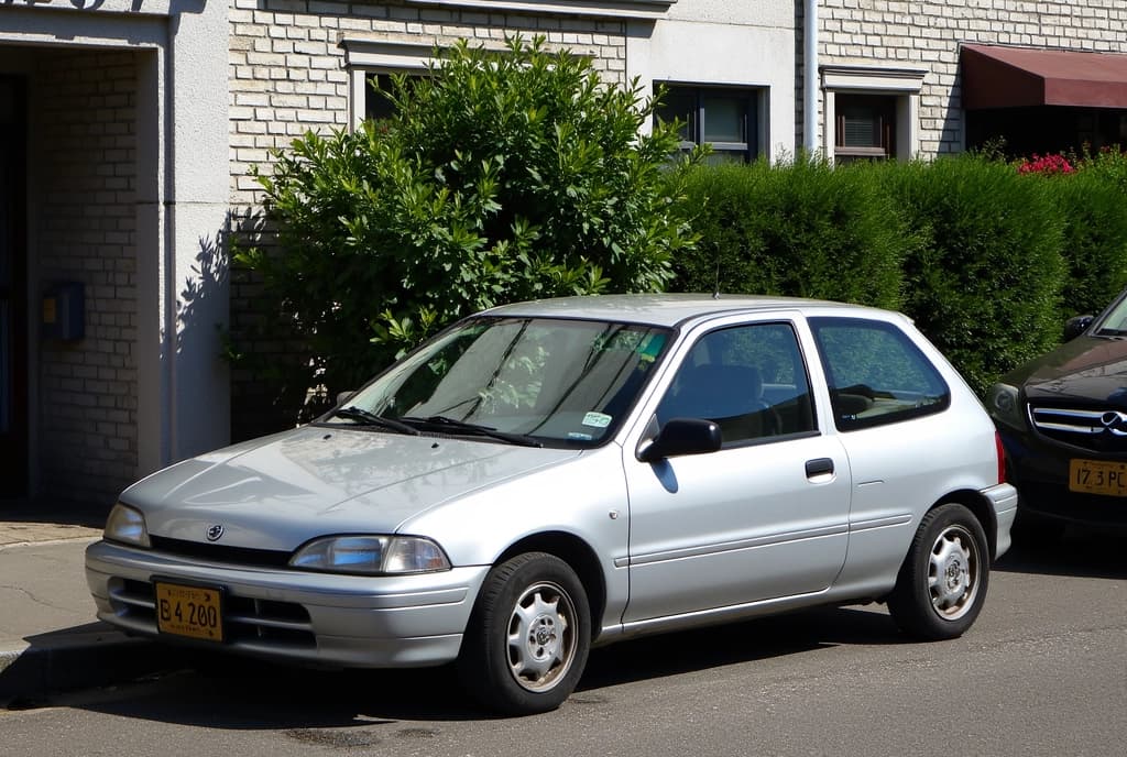 MITSUBISHI COLT IV 1.3 GLi 12V