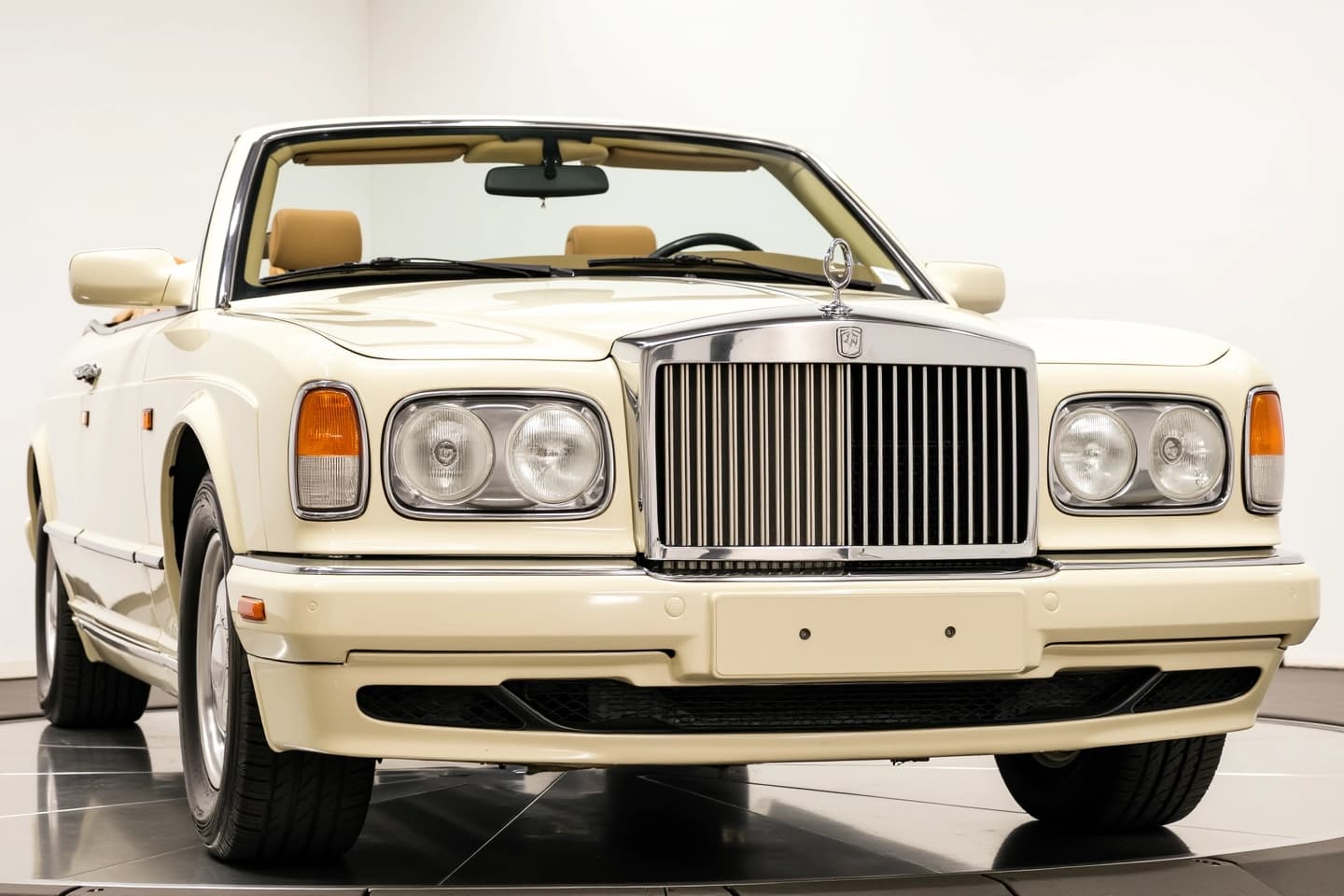 ROLLS-ROYCE CORNICHE V 6.75 V8 Turbo