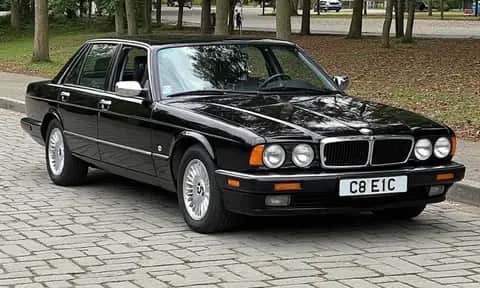 JAGUAR XJ V12 6.0