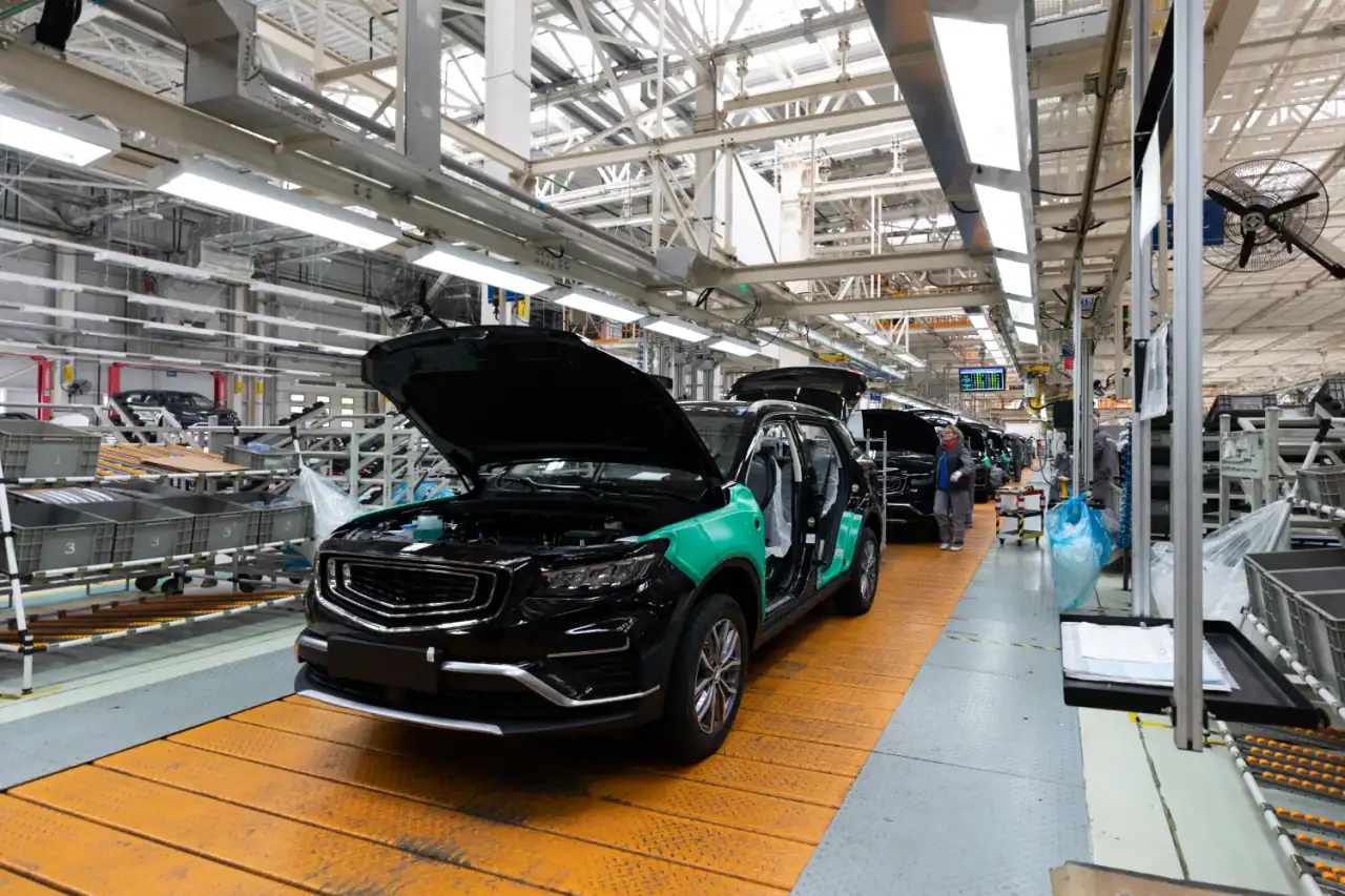 Bilindustrins utveckling: Drivande innovation och transformation